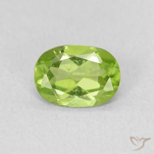 0.85ct Natural Verde amarelado Peridoto, oval, VS