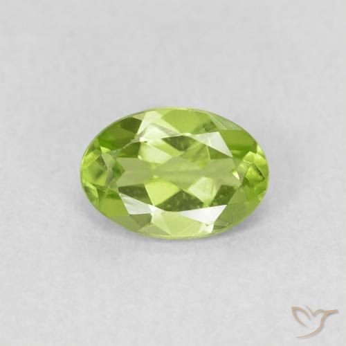 0.76ct Natural Verde Vivo Claro Peridoto, oval, VS