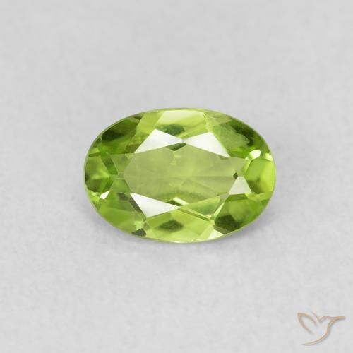 0.69ct Natural Verde médio Peridoto, oval, VS