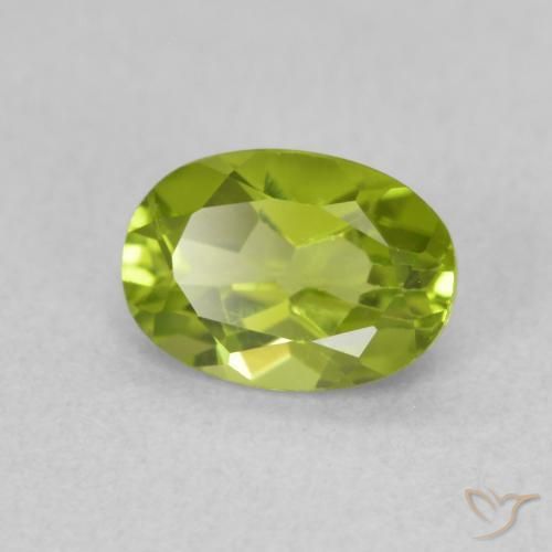 Peridoto Verde médio Natural 0.90ct, oval, VS