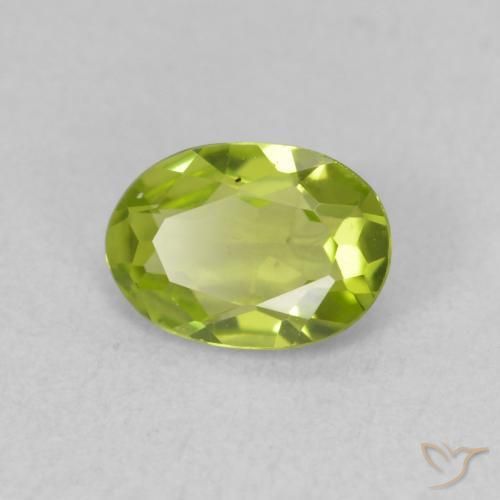 Peridoto verde vivo Natural 0.68ct, oval, VVS-VS