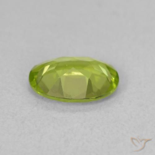 Peridoto Verde claro Natural 0.77ct, oval, VVS-VS