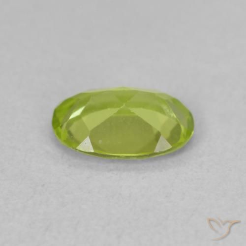 Peridoto Verde claro Natural 0.76ct, oval, VVS-VS