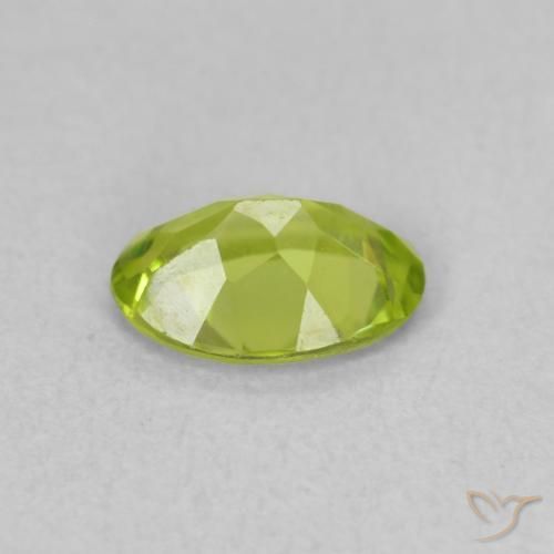 Peridoto Verde amarelado vivo Natural 0.70ct, oval, VVS-VS