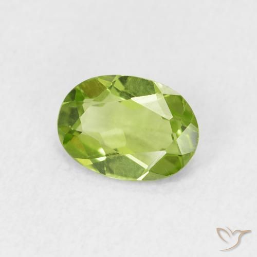 Peridoto Verde médio Natural 0.80ct, oval, VVS-VS