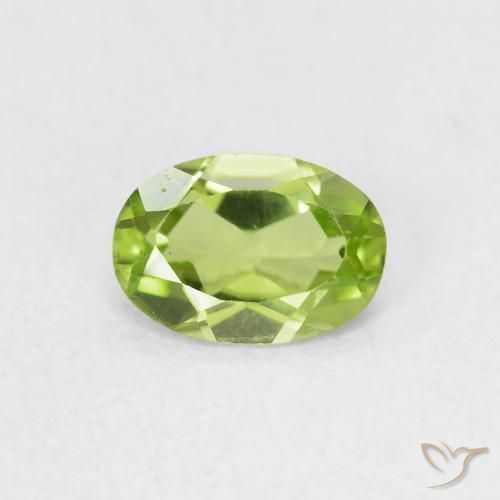 0.69ct Natural Verde médio Peridoto, oval, VVS-VS