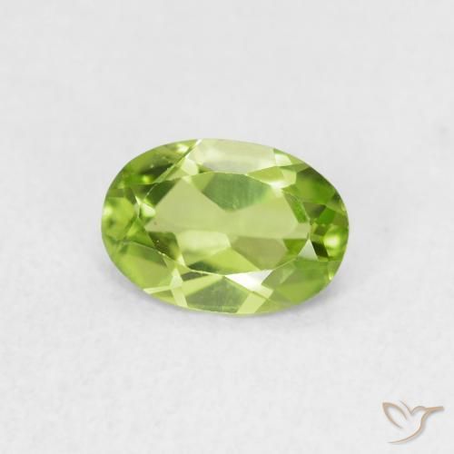 Peridoto Verde médio Natural 0.69ct, oval, VVS-VS