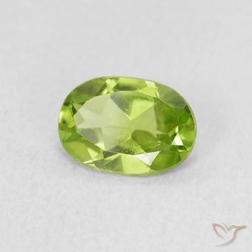 Peridoto Verde médio Natural 0.76ct, oval, VS