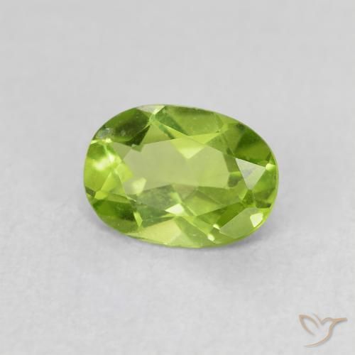 Peridoto Verde médio Natural 0.80ct, oval, VS