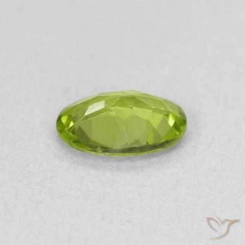 Peridoto verde vivo Natural 0.68ct, oval, VS