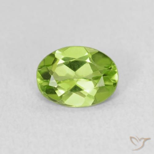 0.73ct Natural Verde médio Peridoto, oval, VS