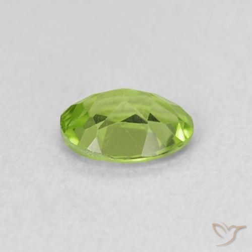 Peridoto Verde médio Natural 0.73ct, oval, VS