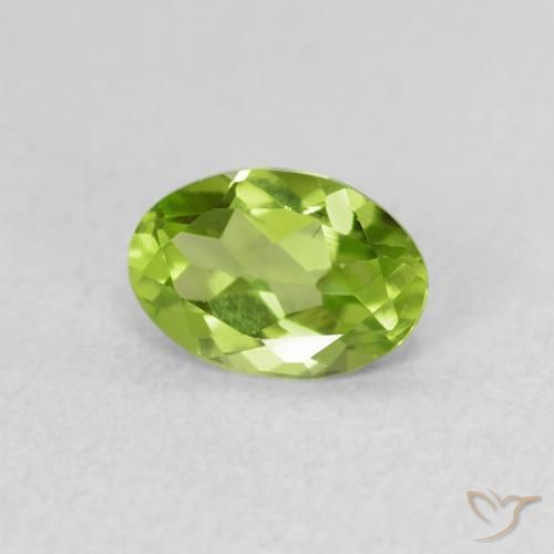 Peridoto Verde médio Natural 0.77ct, oval, VS