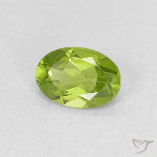 Peridoto Verde médio Natural 0.75ct, oval, VS