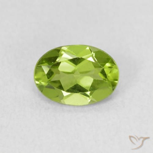 0.86ct Natural Verde médio Peridoto, oval, VS