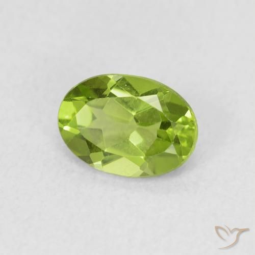 Peridoto Verde médio Natural 0.86ct, oval, VS