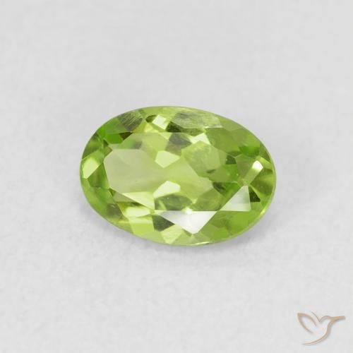 Peridoto Verde médio Natural 0.75ct, oval, VS