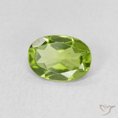 Peridoto verde vivo Natural 0.77ct, oval, VS