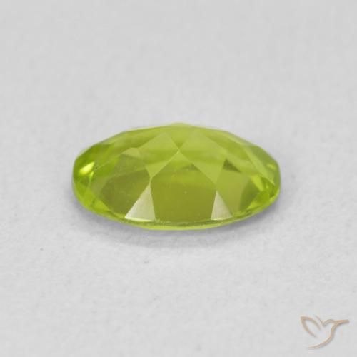 Peridoto Verde médio Natural 0.80ct, oval, VS