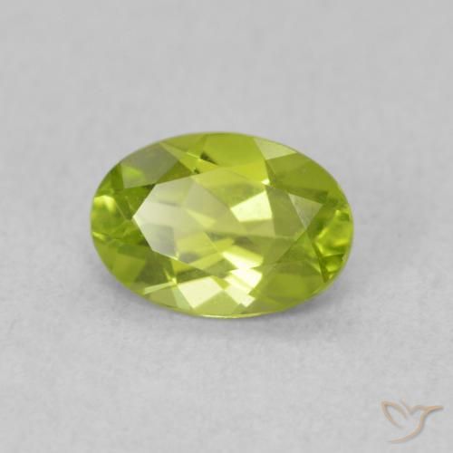 Peridoto Verde médio Natural 0.85ct, oval, VS