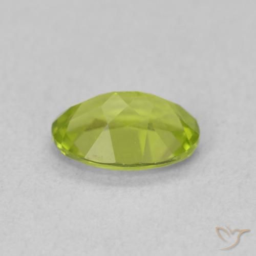 Peridoto Verde médio Natural 0.85ct, oval, VS