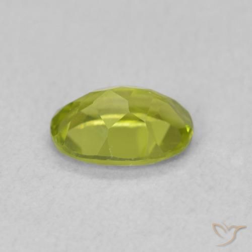 Peridoto verde vivo Natural 0.82ct, oval, VS
