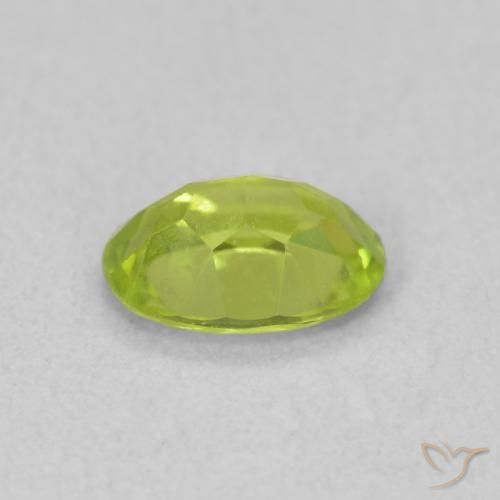 Peridoto Verde claro Natural 0.83ct, oval, VS