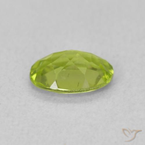Peridoto Verde claro Natural 0.81ct, oval, VS