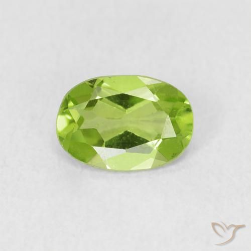0.74ct Natural verde vivo Peridoto, oval, VS