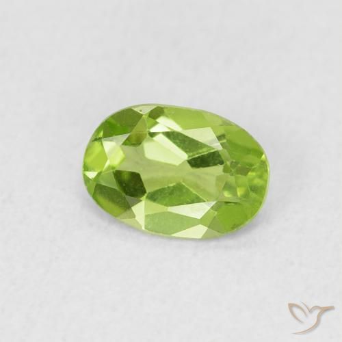Peridoto verde vivo Natural 0.74ct, oval, VS
