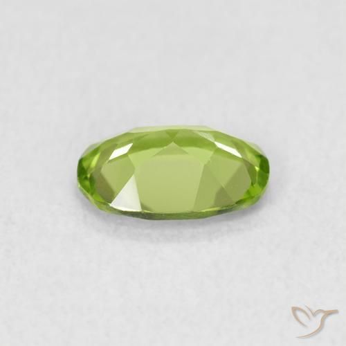 Peridoto Verde médio Natural 0.76ct, oval, VS