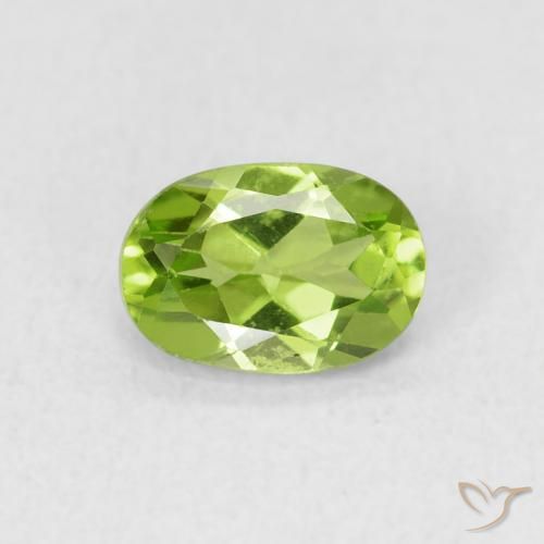 0.86ct Natural Verde médio Peridoto, oval, VS
