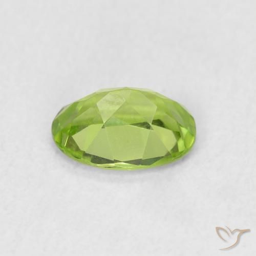 Peridoto Verde médio Natural 0.92ct, oval, VS