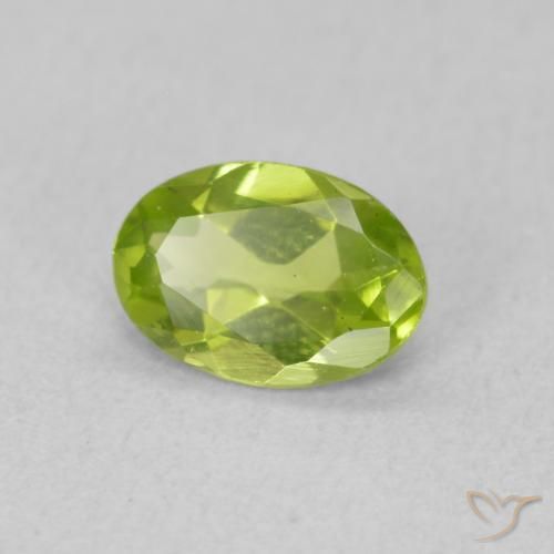 Peridoto Verde médio Natural 0.74ct, oval, VS