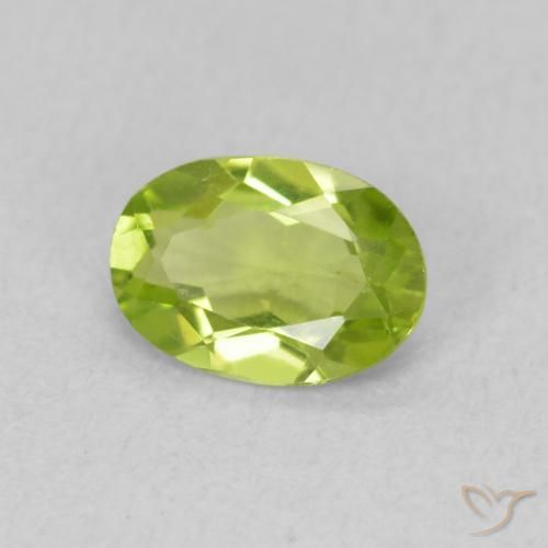 Peridoto Verde médio Natural 0.74ct, oval, VS