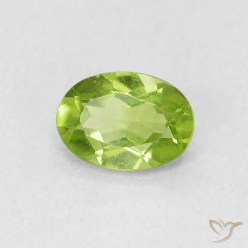 Peridoto Verde médio Natural 0.90ct, oval, VS