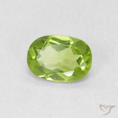 Peridoto Verde Vivo Claro Natural 0.90ct, oval, VS