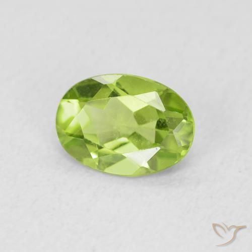 Peridoto verde vivo Natural 0.79ct, oval, VS