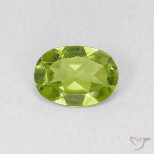 0.74ct Natural verde vivo Peridoto, oval, VS