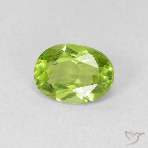 Peridoto Verde médio Natural 0.92ct, oval, VS