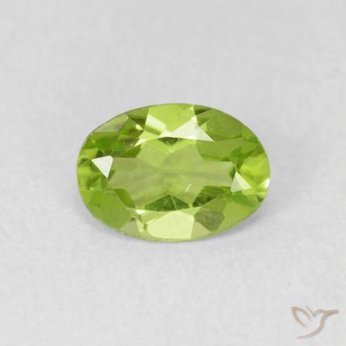 0.77ct Natural verde vivo Peridoto, oval, VS