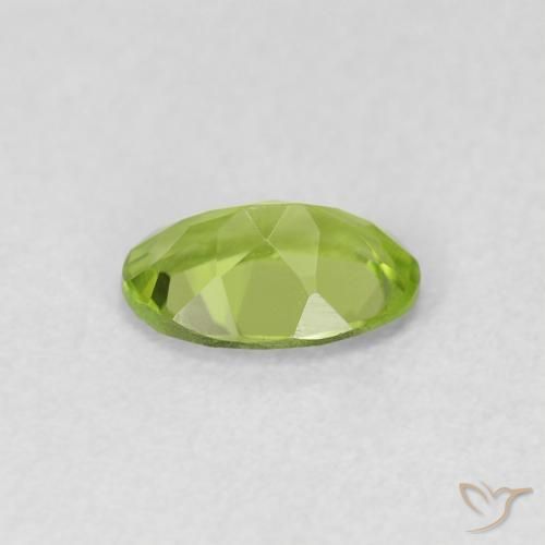 Peridoto Verde amarelado Natural 0.73ct, oval, VVS-VS