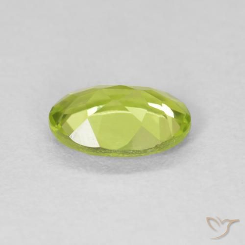 Peridoto Verde claro Natural 0.75ct, oval, VS