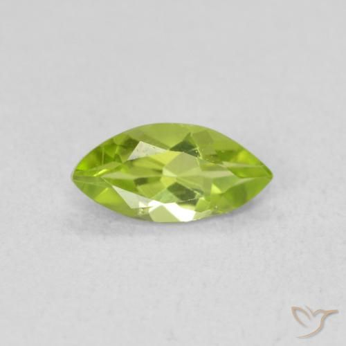 0.60ct Natural Verde médio Peridoto, Marquesa, VS
