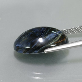 Pietersita multicolorido natural 9,68ct, corte oval, opaco