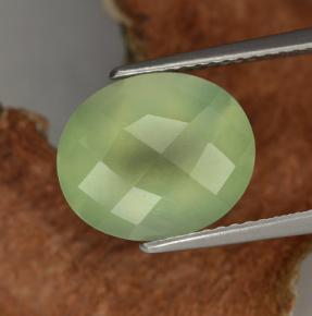 Prehnita verde natural 4,81ct, corte oval, translúcido