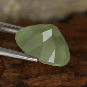 Prehnita verde natural 4,78ct, corte oval, translúcido