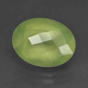 Prehnita verde natural 9,97ct, corte oval, translúcido
