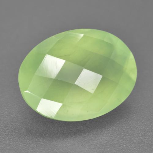 Prehnita verde natural 9,41ct, corte oval, translúcido