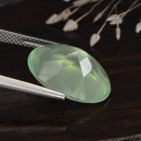 Prehnita verde natural 8,92ct, corte oval, translúcido
